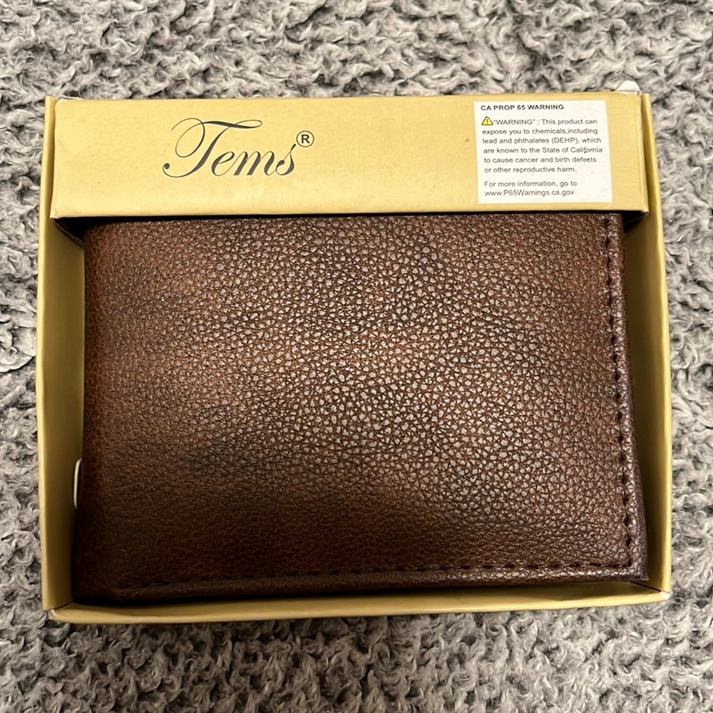 Tems collection faux brown leather bifold wallet